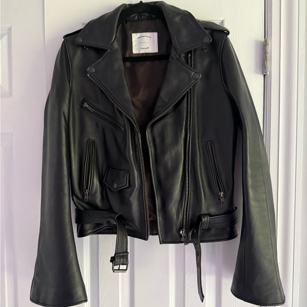 PRISTINE Understated Leather Bell Sleeve Leather Jacket and bag - Picture 5 of 15
